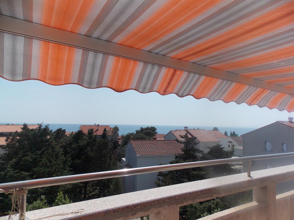 Apartmani Emilio Novalja Oda fotoğraf