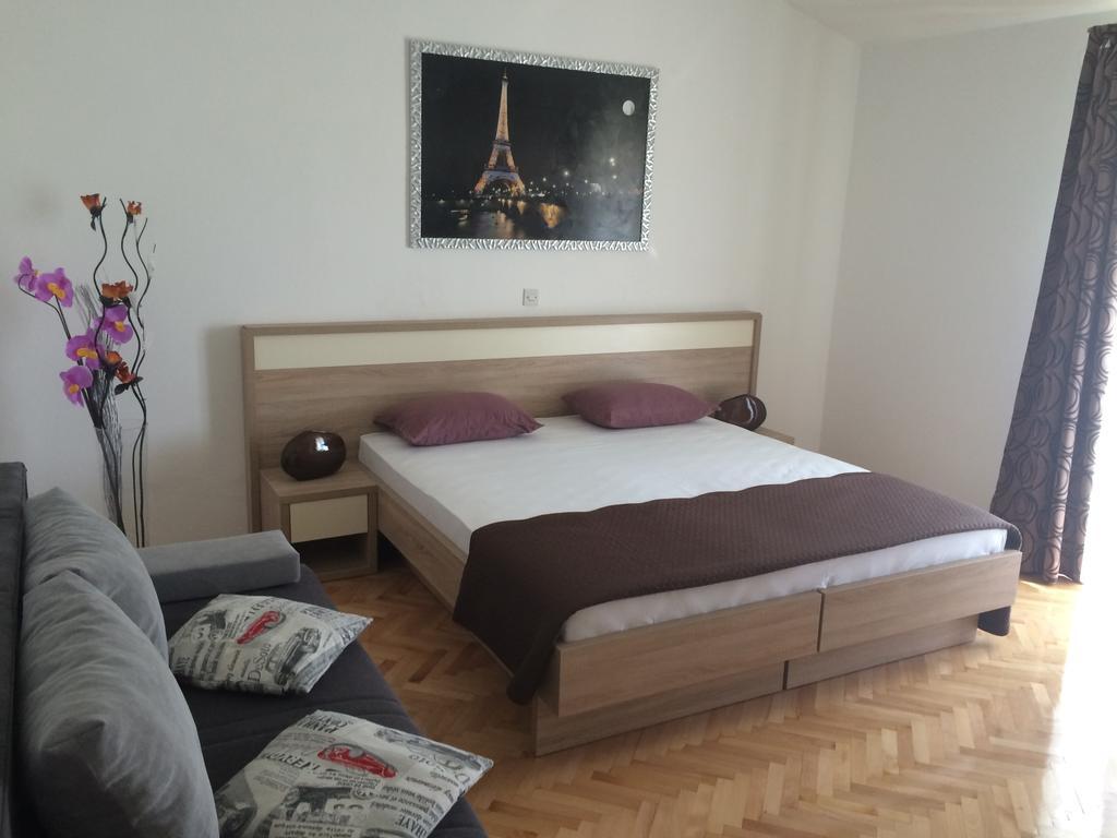 Apartmani Emilio Novalja Oda fotoğraf