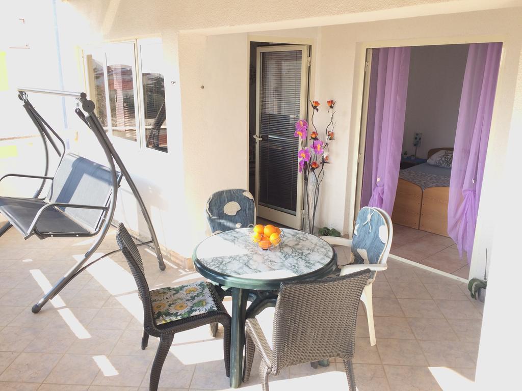 Apartmani Emilio Novalja Dış mekan fotoğraf