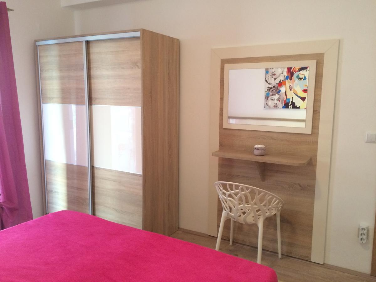 Apartmani Emilio Novalja Dış mekan fotoğraf