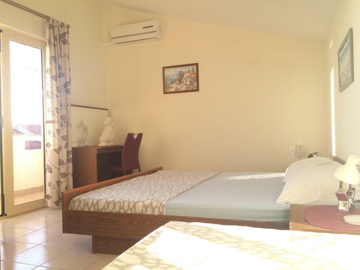 Apartmani Emilio Novalja Dış mekan fotoğraf