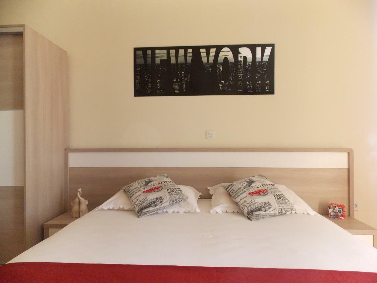 Apartmani Emilio Novalja Oda fotoğraf