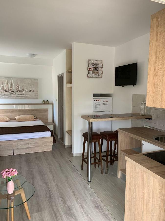 Apartmani Emilio Novalja Dış mekan fotoğraf
